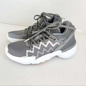 Like New ADIDAS D.O.N. Issue 2 basketball shoes sz. 4